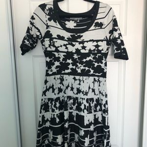 ✨3 for $15 Bundle✨ Black & White Sweater Dress